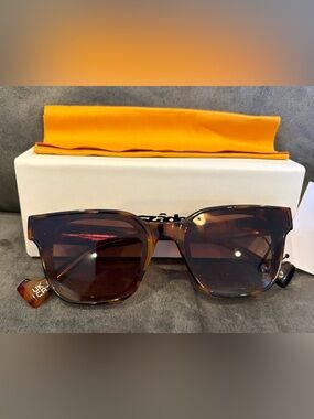 Sunglasses Szade Pinta Tort Hustler Brown New in Box